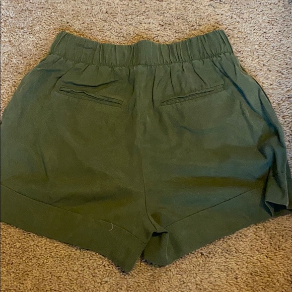 Philosophy petite olive green high waisted shorts - Picture 5 of 6